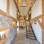 La Colline Chalet
