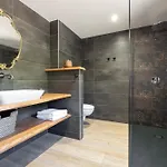 La Colline Chalet *